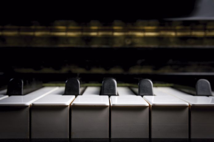 piano keyboard