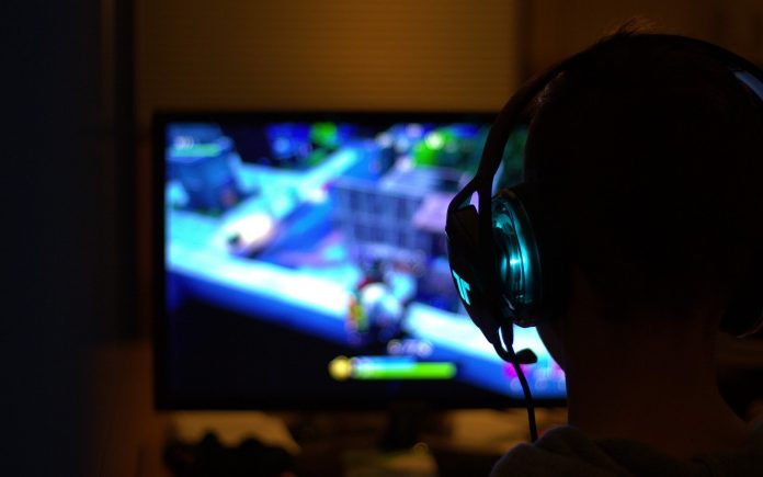 fortnite-4129124_1280