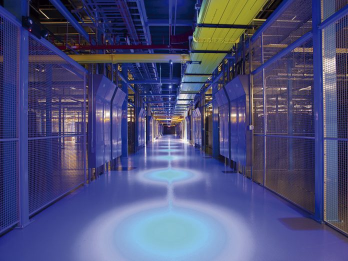 DBiz38Equinix1
