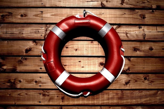 lifesaver-933560_1280
